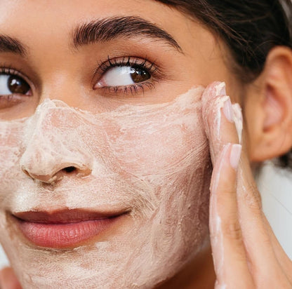 glutathione face scrub Glutathione Face Scrub For Deep Cleansing & Exfoliation